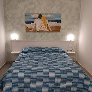 Costa 2*, Bari Italia